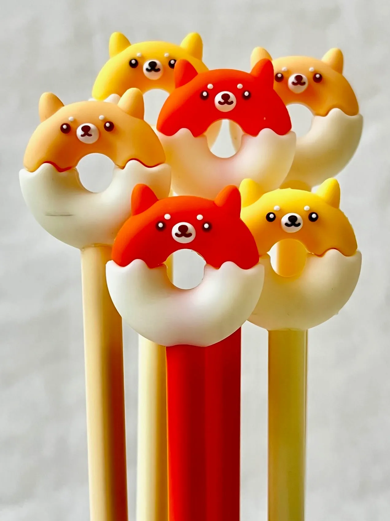 225892 DONUT DOG GEL PEN-30