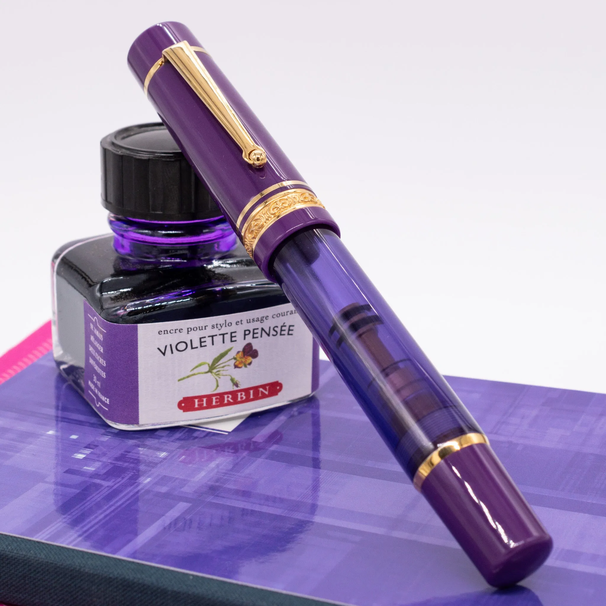 Delta Majestic Purple Limited Edition Fountain Pen