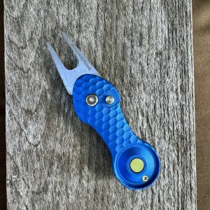 Divot Repair Tool Belt Clip Retractable