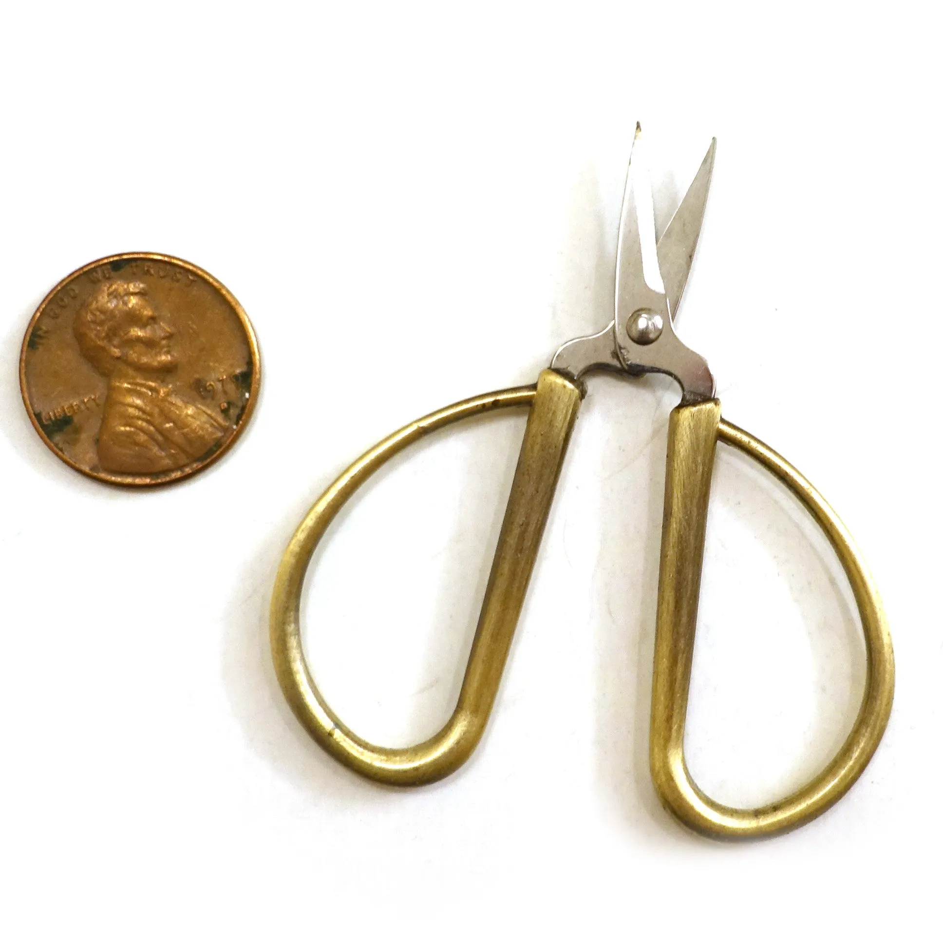 petites scissors ~ gold